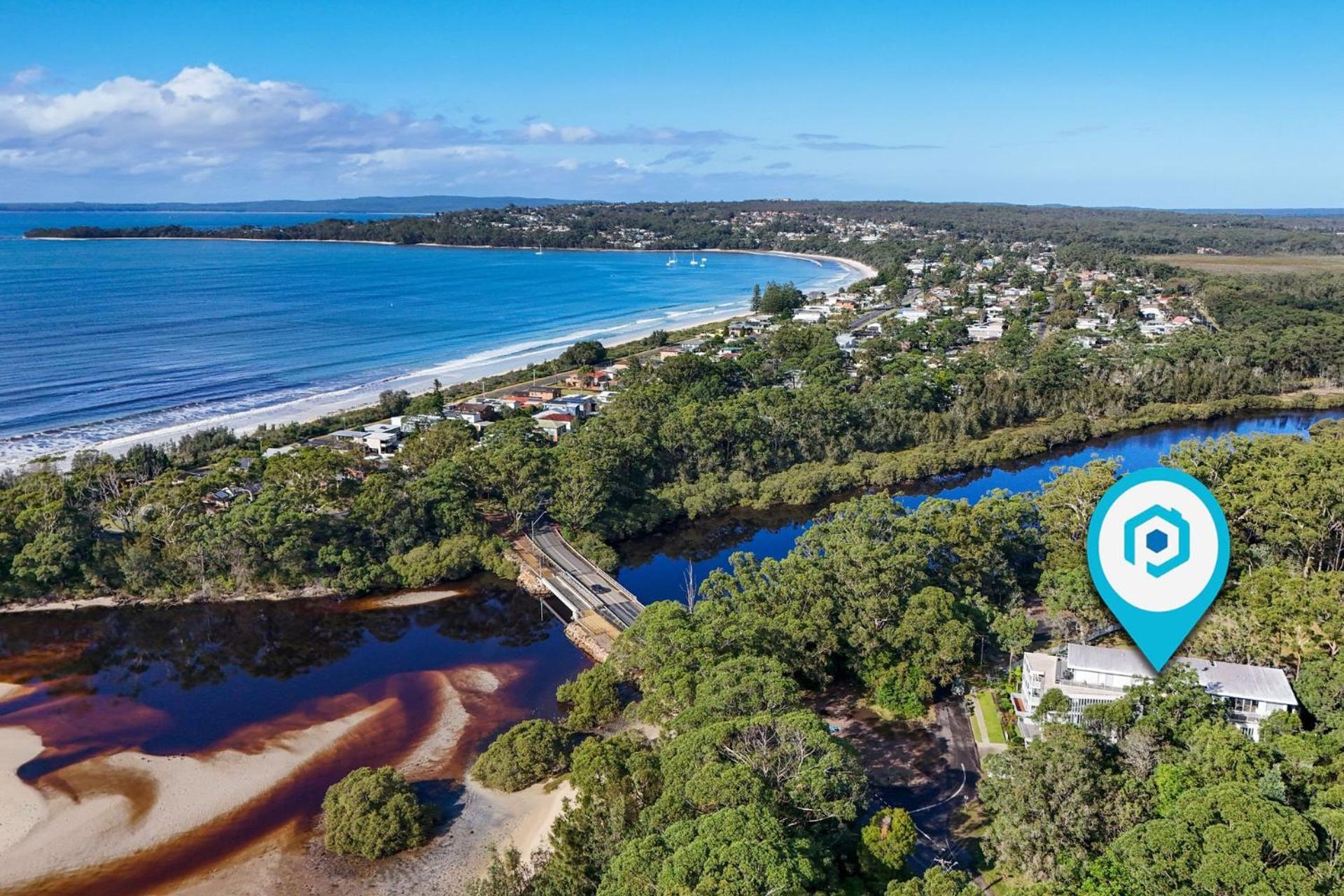 Bay Blu - Pet Friendly - Waterfront Holiday home