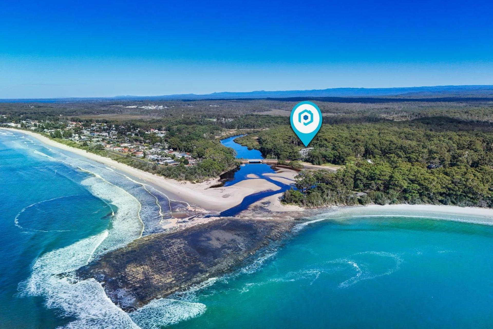 Bay Blu - Pet Friendly - Waterfront Holiday home *